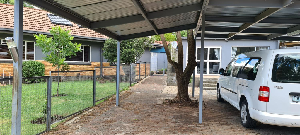 Others 4, Emmaus Double Room, Mangaung
