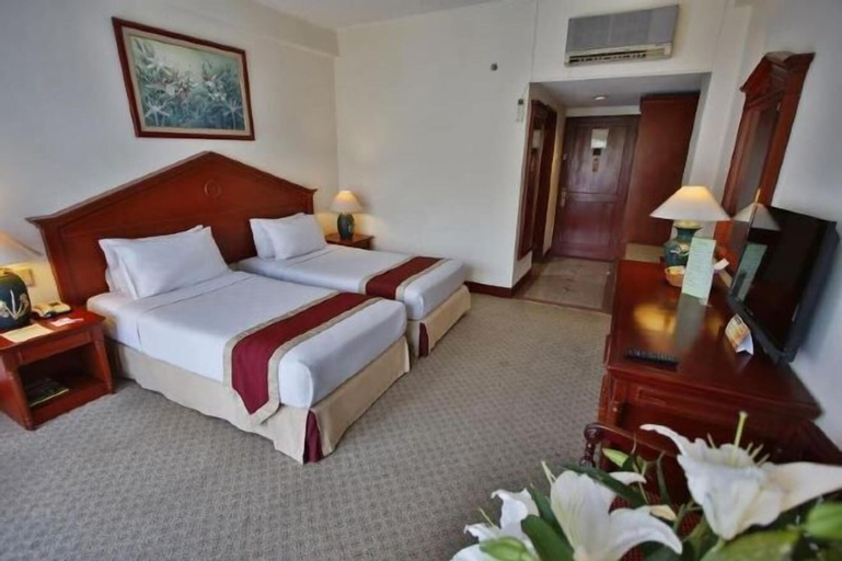 Bedroom 13