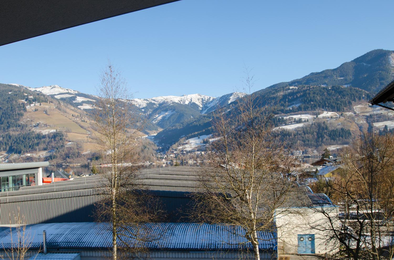 View 3, Superb Alpine Lodges by All in One Apartments, Zell am See