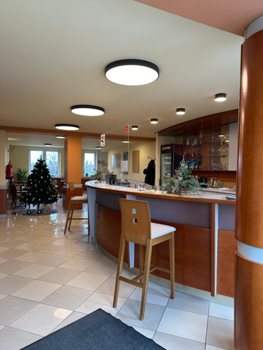 Food & Drinks, HOTEL ZELENY DVOR, Senec