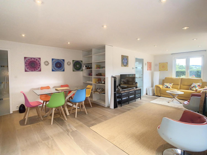 Others 5, Appartement au calme - Duplex 3 CH - 5 pers avec piscine interieure 32C Namur - 5 min E42 sortie 12 , Namur