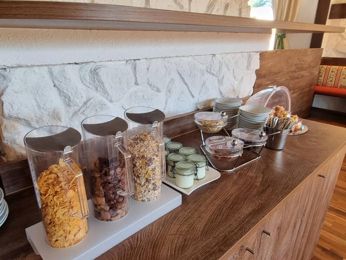 Food & Drinks 5, Landgasthof zur Goldenen Traube, Neusiedl am See