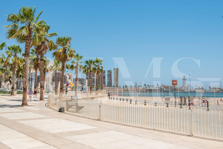 Others 2, Lovely Boho apartment with parking - Historic Center by REMS, Málaga