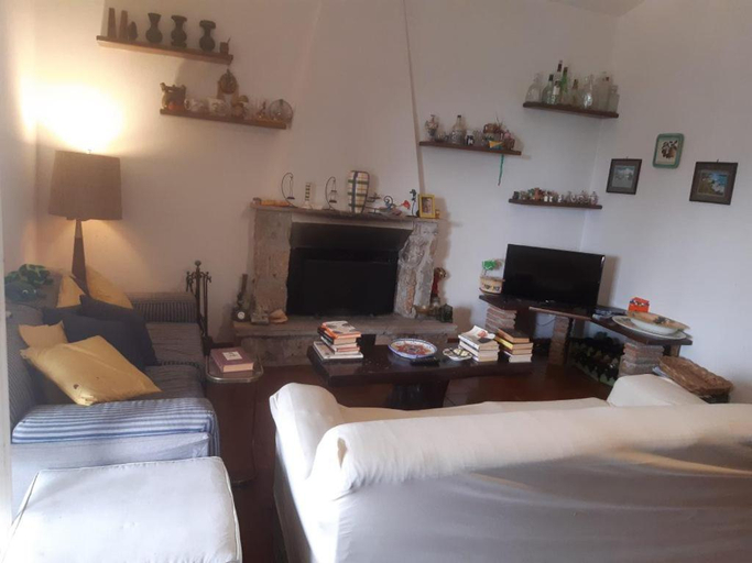 Others 5, la casa di Mario, Latina