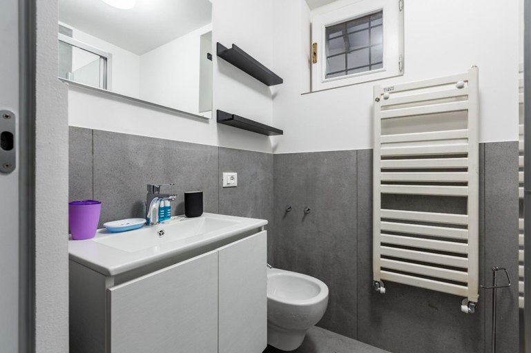 Bedroom 2, NEW! Studio Apt 700m from Corso Lodi!, Milano