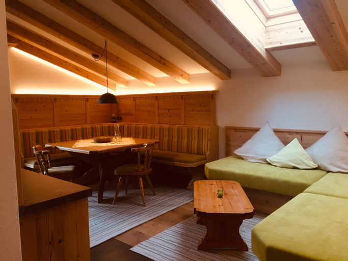 Bedroom 2, Aparthaus Hubertus, Kufstein