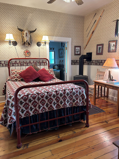 Bedroom 3, Moore's Old Pine Inn, Piute