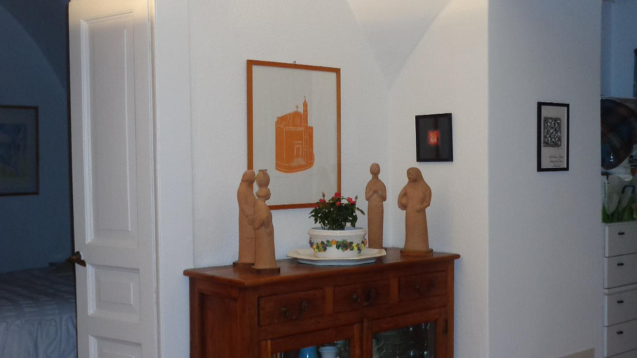 Facilities 3, I Cinque Sensi, Napoli