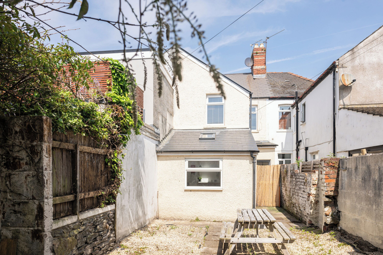 Exterior & Views 2, Tranquil Pontcanna Mews, Cardiff