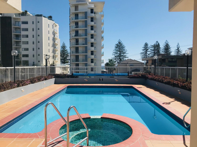 Others 4, Rainbow Bay Resort, Gold Coast