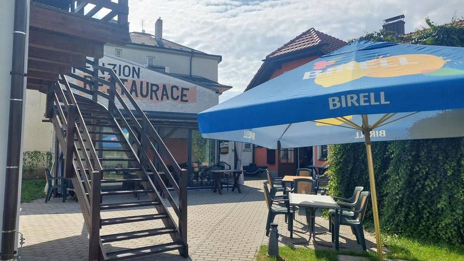 Others 2, Penzion a restaurace U Strnada, Klatovy