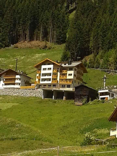 Others 3, Holiday home in Kappl Paznauntal 42411, Landeck
