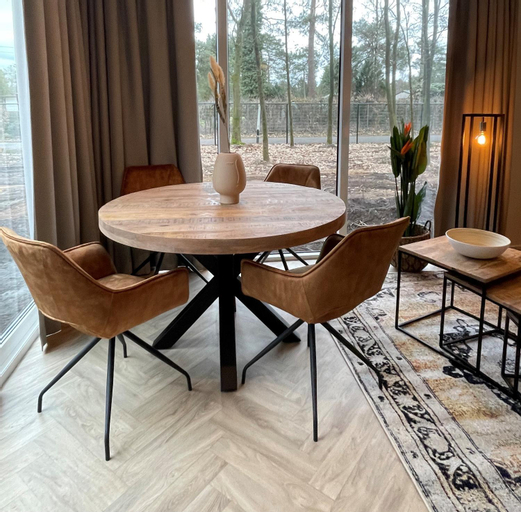Dining Room 7