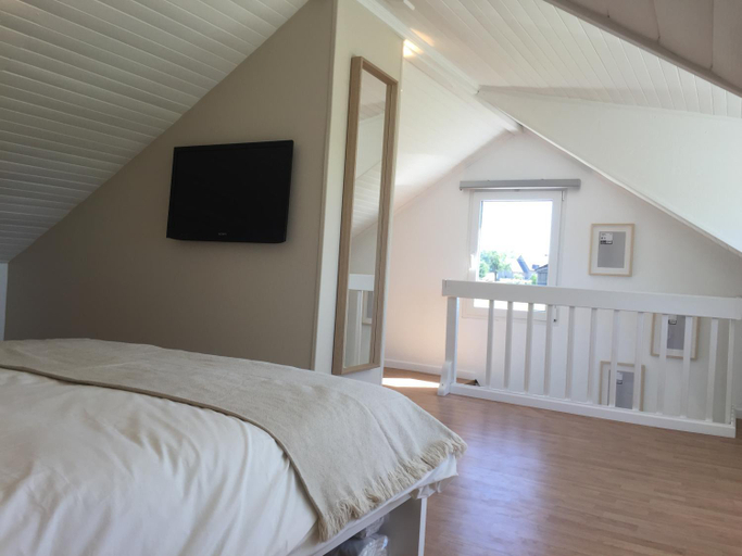 Bedroom 5, Aux pieds des vaches, Liège