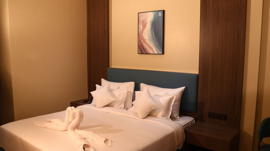 Bedroom 3, Hotel Tulips inn by VKG, Gulbarga