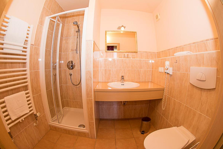 Bathroom, Gastehaus Lorz, Erlangen-Höchstadt