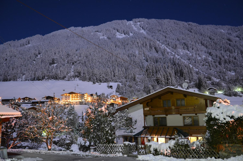 Others 5, Gastehaus Troppmair, Schwaz