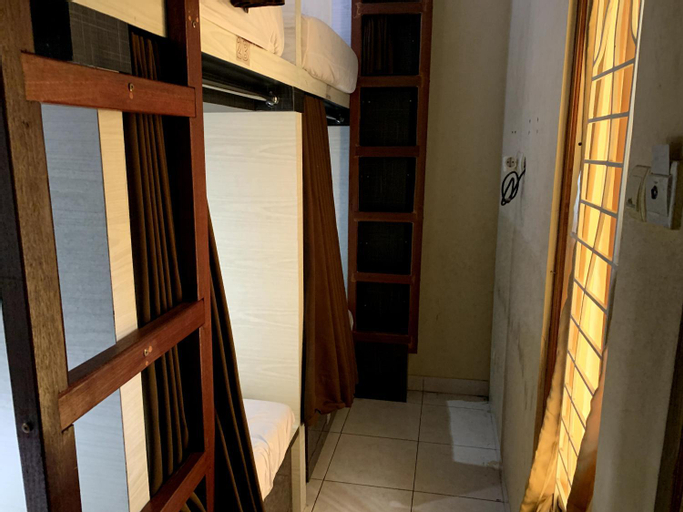 Bedroom 28