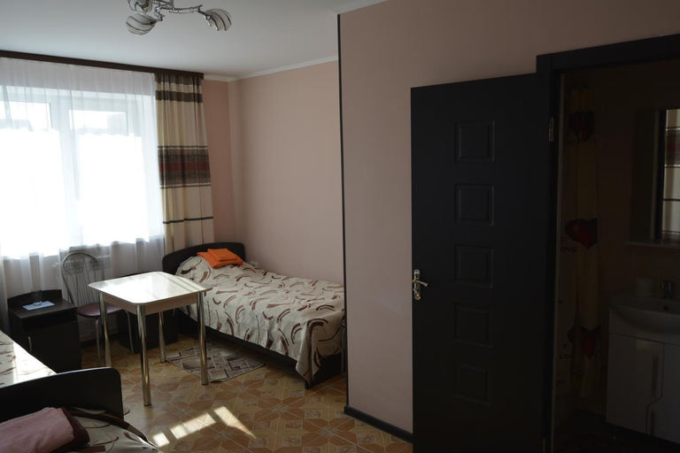 Others 3, Guesthouse on Stepana Razina 80, Orenburg