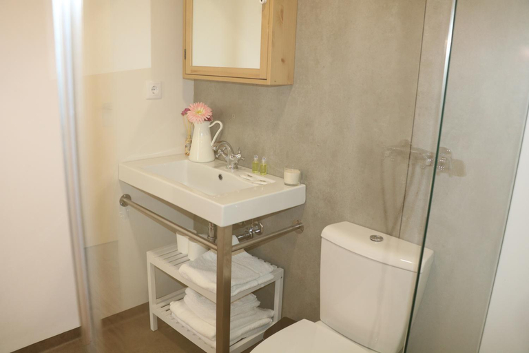 Bathroom 2, Quinta Da Fontinha, Celorico de Basto