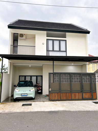 EMAIGI HOMESTAY by Premier Guesthouse, Sleman