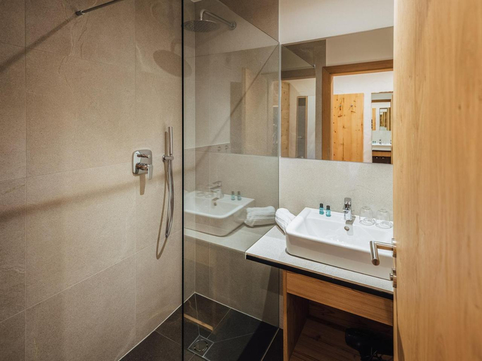 Bathroom 2, Haus Piz Lad, Landeck