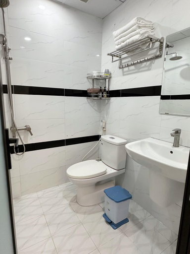 Bathroom 5, Ngoc Anh Hotel, Côn Đảo