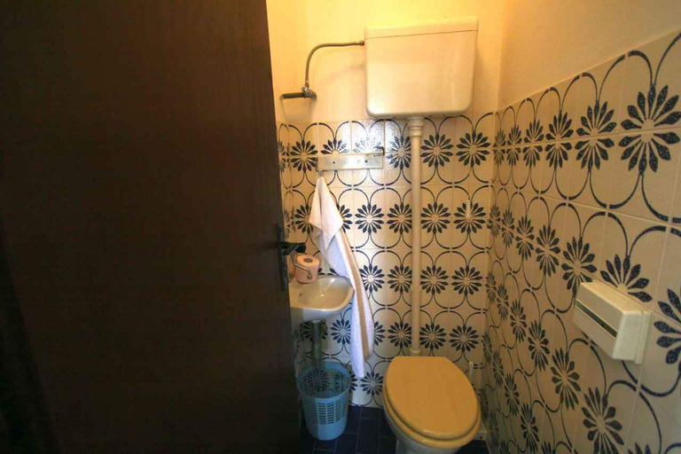 Bathroom, Apartments in Malinska/insel Krk 14332, Malinska-Dubašnica