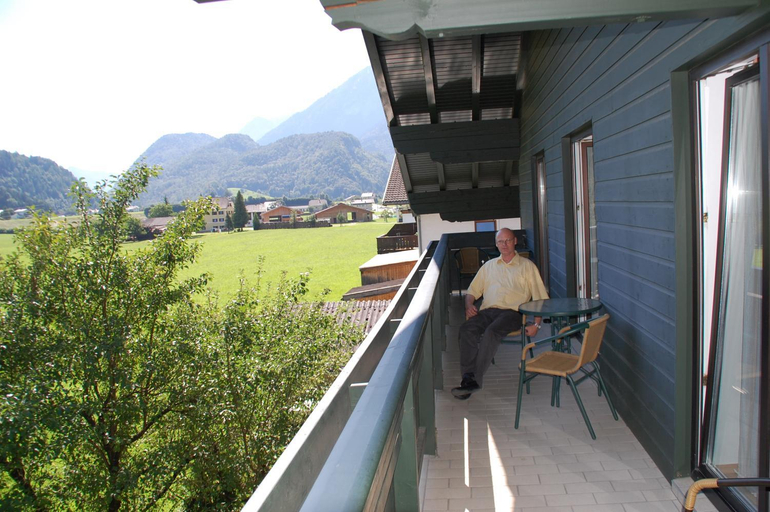 Others 2, Gastehaus Sunkler, Hallein