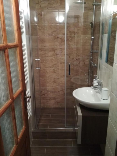Bathroom 2, Studanecky Medved, Liberec