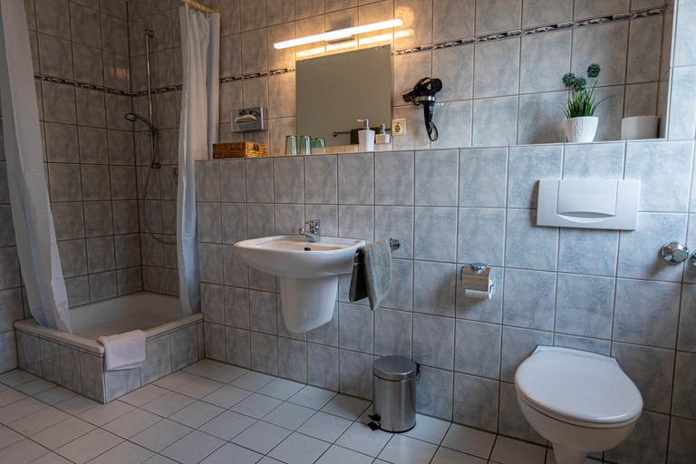 Bathroom 5, Hotel St. Peter, Rhein-Kreis Neuss