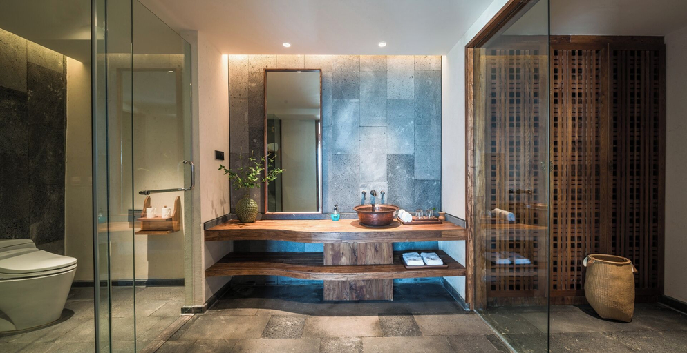 Bathroom 5, Tengchong Budu Hot Spring Resort Hotel, Baoshan