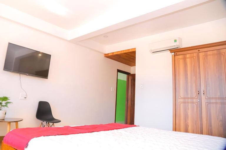 Bedroom 6