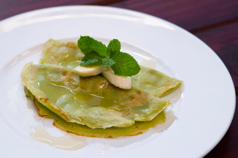 Food & Drinks 11