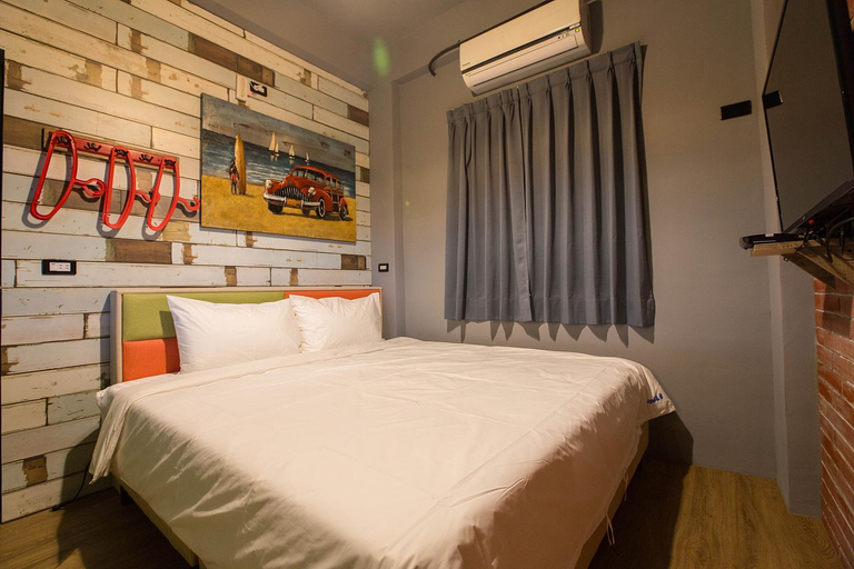 Bedroom 12