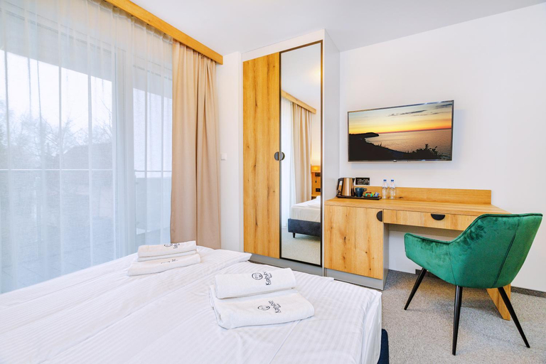 Bedroom 2, KASHUBIAN Resort, Puck