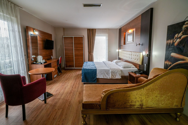 Bedroom 5, The Riada Hotel, Merkez