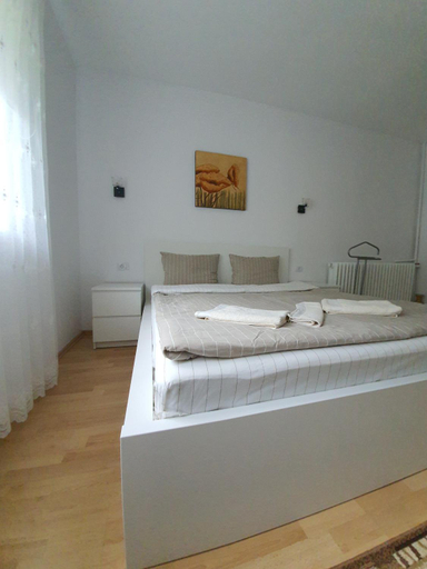 Others 4, Casa Maria Transalpina, Sugag