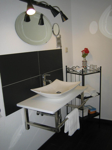 Bedroom 3, Hotel Frankfurter Hof, Limburg-Weilburg