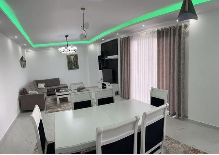 Dining Room, Best Apartments, Elbasanit