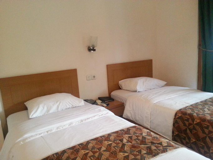 Bedroom 14