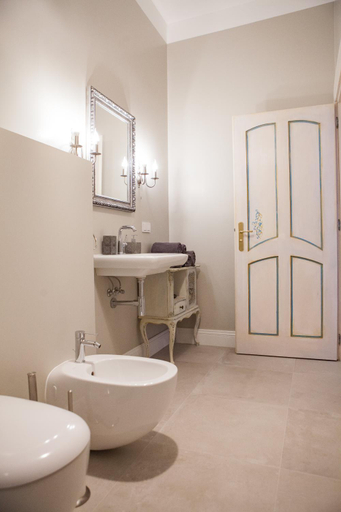 Bathroom 2, Cherry House Apartments, Bydgoszcz City