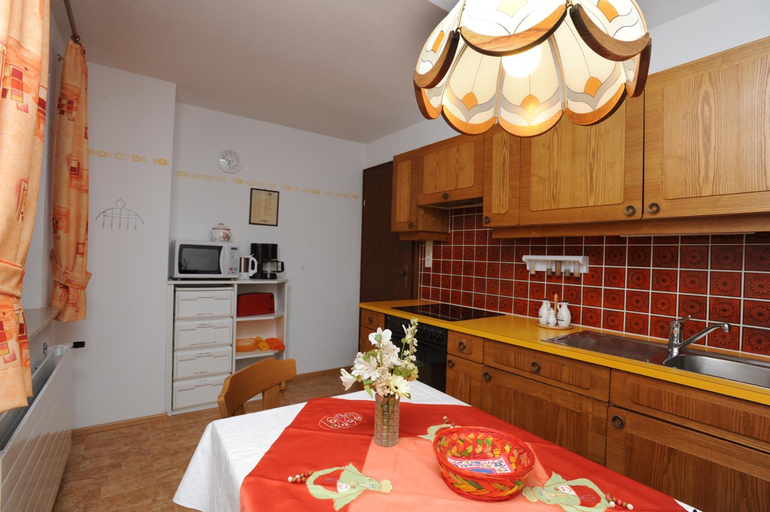Others 5, Haus Moosbrugger, Reutte