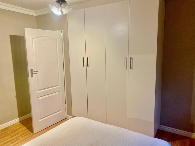 Bedroom 3, Beautiful apartment in century city, City of Cape Town