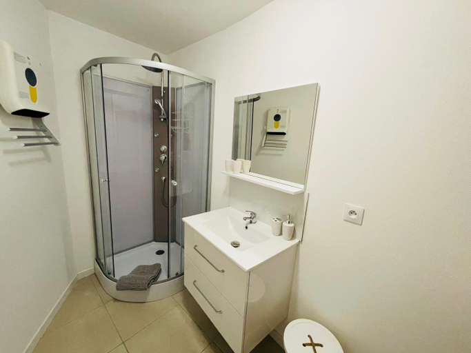 Bathroom, Chambre-Studio Rainette - La Grange aux Petits Oignons - Zewwelatreppler, Bas-Rhin