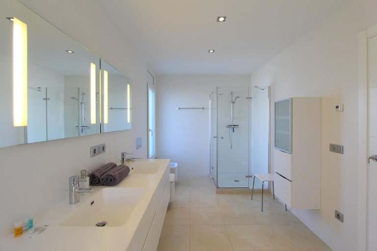 Bathroom 4, LEON INMO Villa Olivia - 10039, Girona