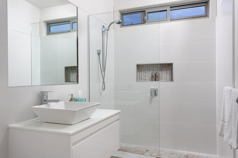 Bathroom, Bimbadeen Phillip Island Farm Retreats, Bass Coast  - Phillip Is.