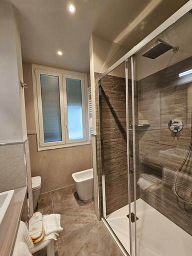Bathroom 17