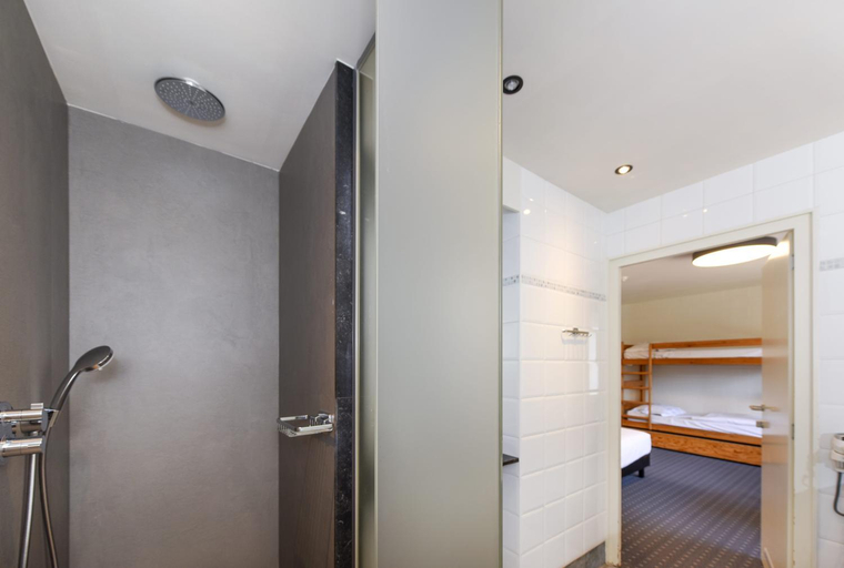 Bathroom 3, Vakantiedomein Hoge Duin, West-Vlaanderen