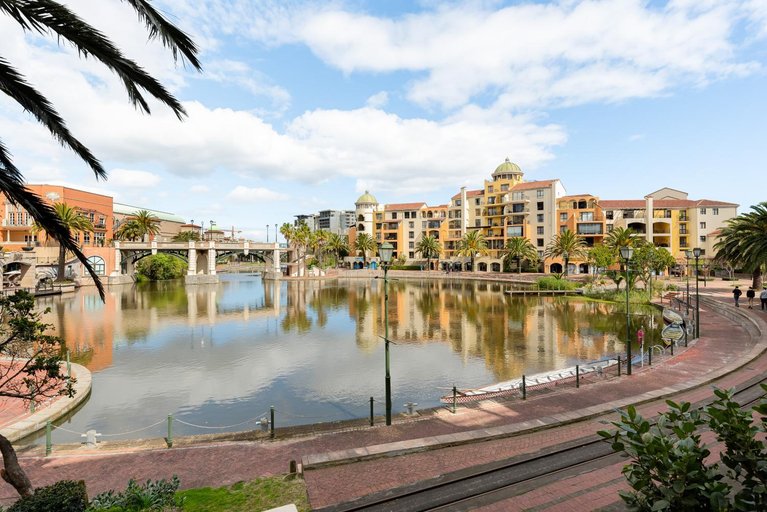 Others 5, Island Club Luxury Apartments, City of Cape Town